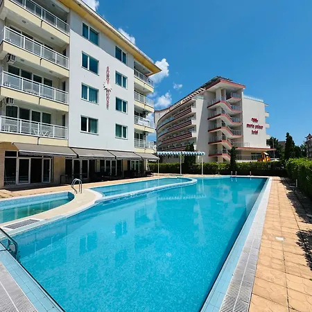 Sunny Hоuse 105 One Bedroom *
