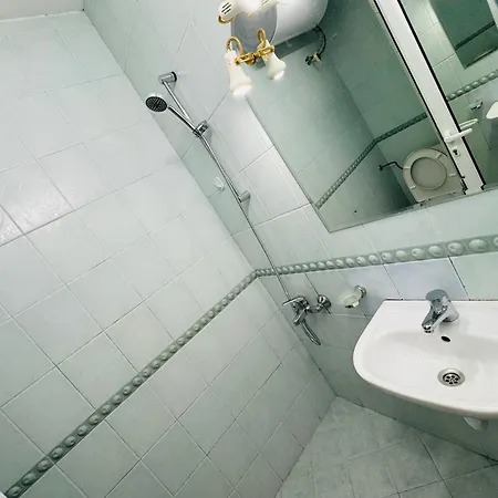 Sunny Hоuse 105 One Bedroom Apartman *
