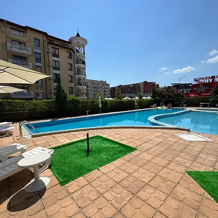 Sunny Hоuse 105 One Bedroom Διαμέρισμα *