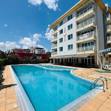 Apartman Sunny Hоuse 105 One Bedroom Napospart